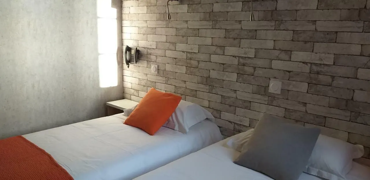 Logis Hotel Bellevue Roscoff